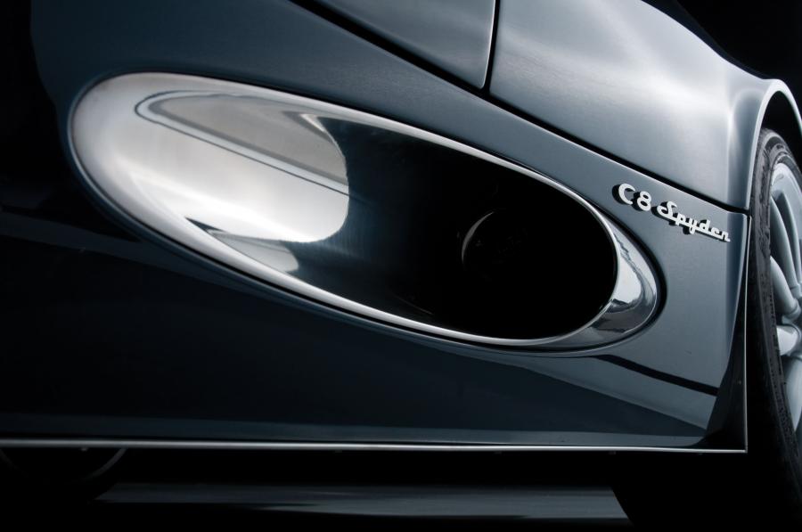 Детали экстерьера Spyker C8 Spyder 2006 года  (фото 3 из 15)